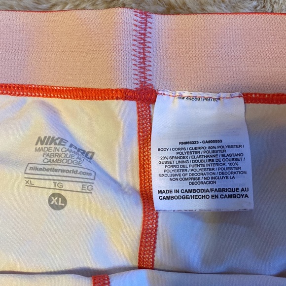 Pink Patterned Nike Pro - Picture 4 of 4